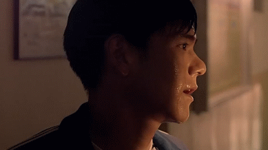 可是到了妹诺奈,并没有放弃,拒绝了大学学姐学妹的青睐,并且毅然