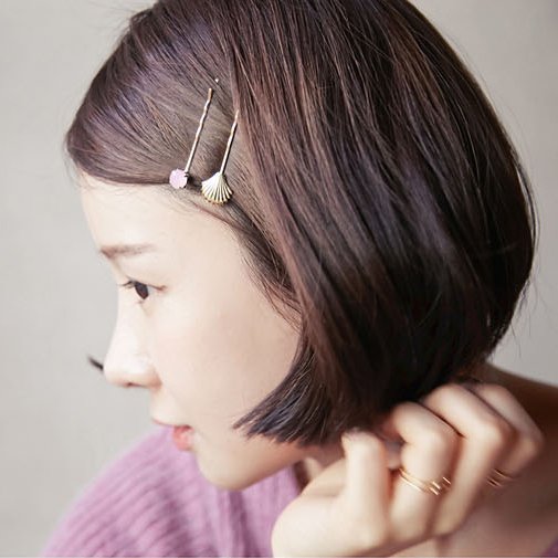 短发女人怎样才可以性感又可爱?你缺少一款发饰!